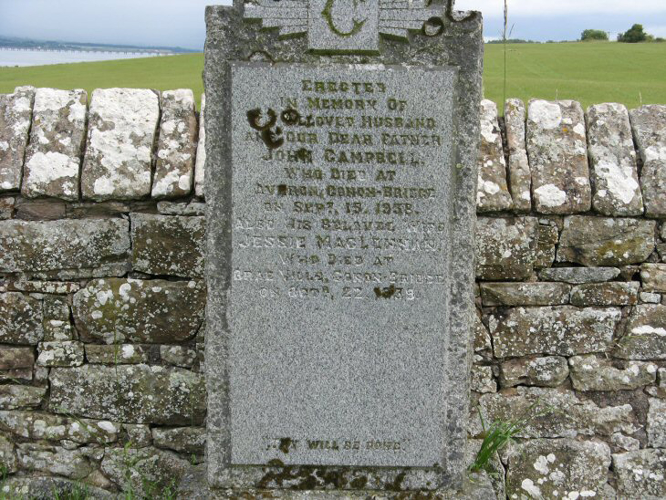 Photo of headstones/Jessie McLennan d 1939 MI Urquhart & Logie Wester